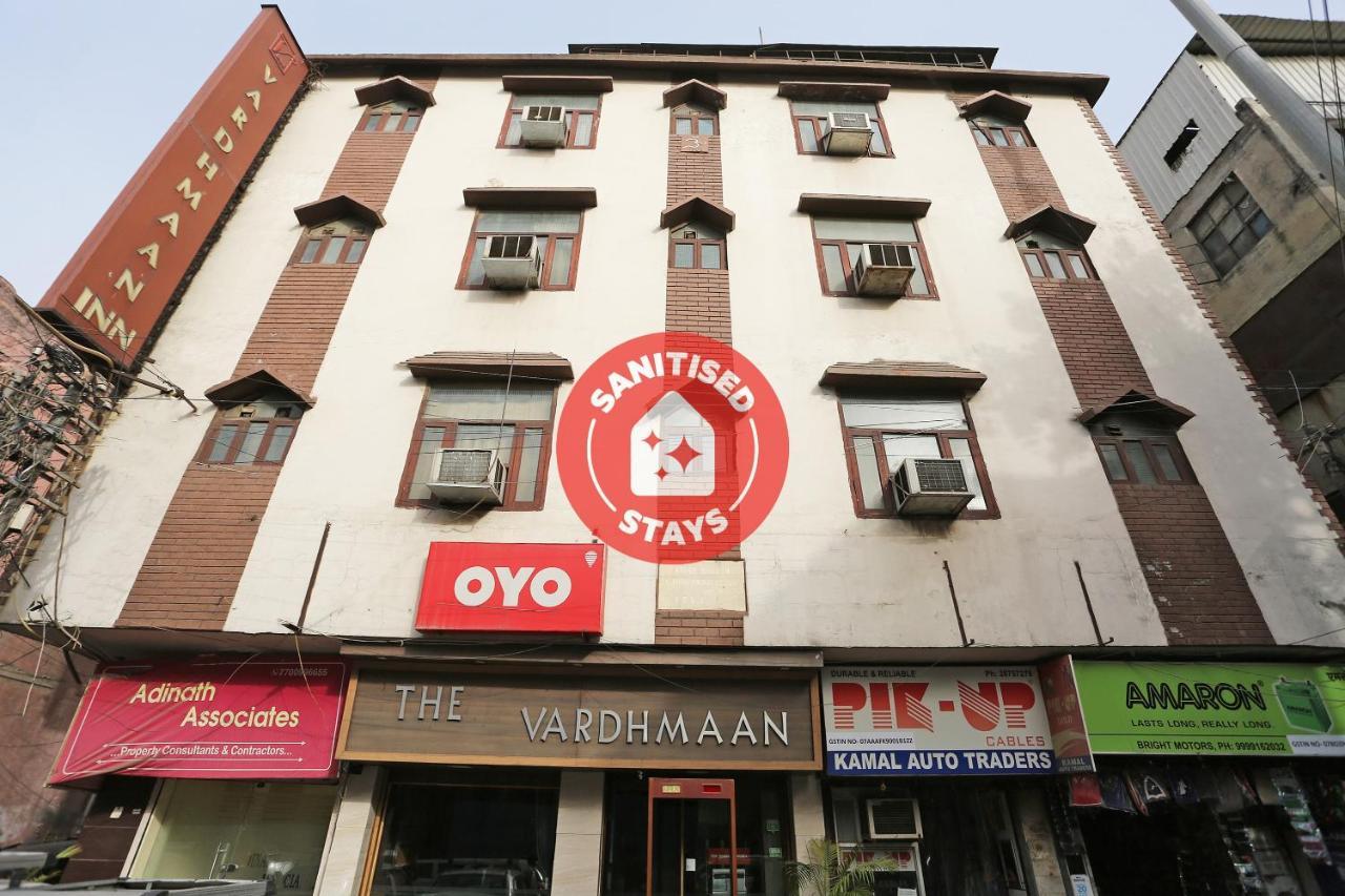 Oyo 8188 Vardhmaan Inn Delhi Kültér fotó