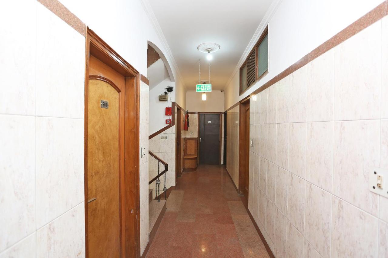 Oyo 8188 Vardhmaan Inn Delhi Kültér fotó